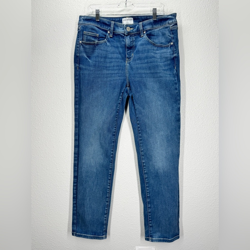 Lane Bryant Medium Wash Straight Leg Mid Rise Jeans Size 14 Style 1142476